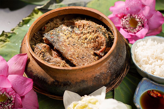 Cá kho làng Vũ Đại là tên gọi của một món ăn vô cùng nổi tiếng và trở thành món ăn đặc sản mang đậm hương vị làng quê Việt Nam